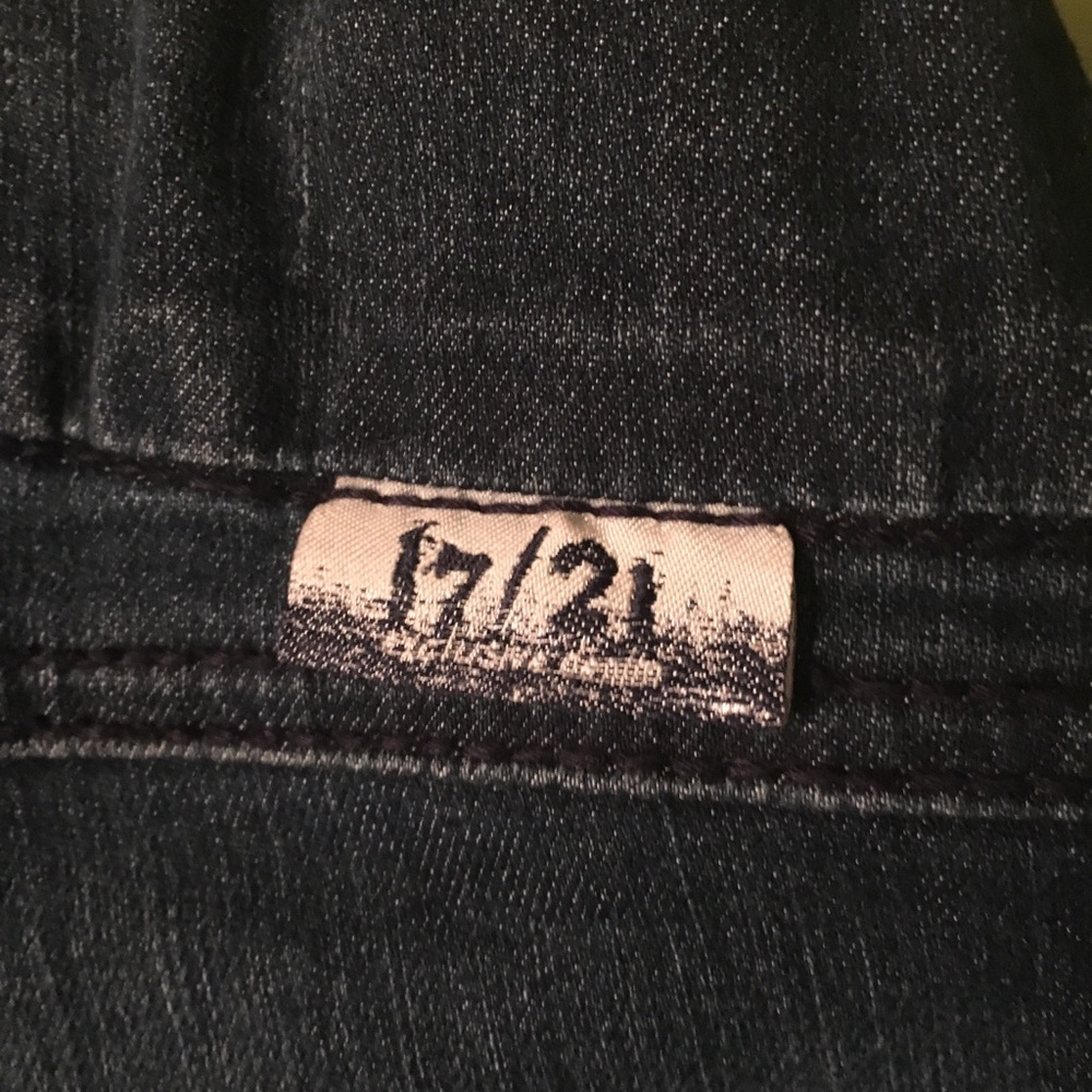 17/21 exclusive denim - Picture 2 of 3
